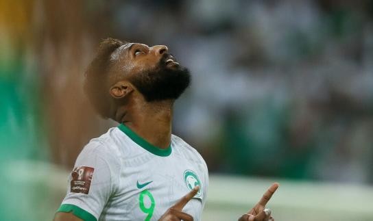 博鱼电竞-国足战沙特攻略：最怕中路反击 定位球需重点防范