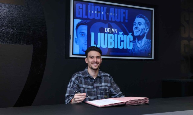 博鱼电竞官方app-官方：沙尔克签下28岁奥地利中场柳比契奇，双方签约至2028年